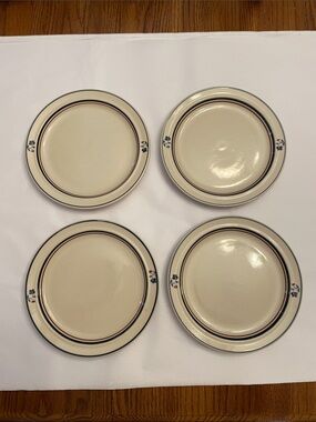 Epoch Symmetry Blue Chintz 163 Set of 4 Plates
